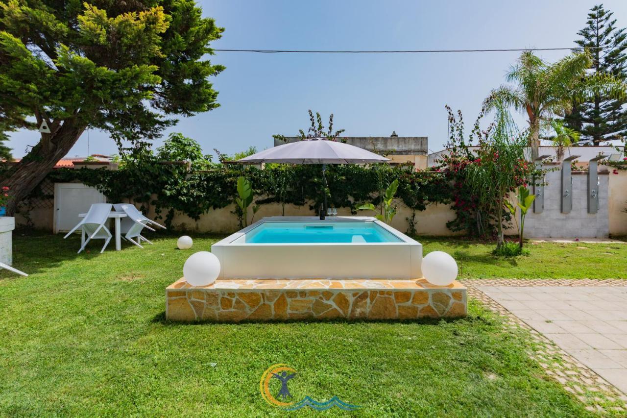 Villa Leonardo San Foca - Room, Pool & Restaurant Dış mekan fotoğraf