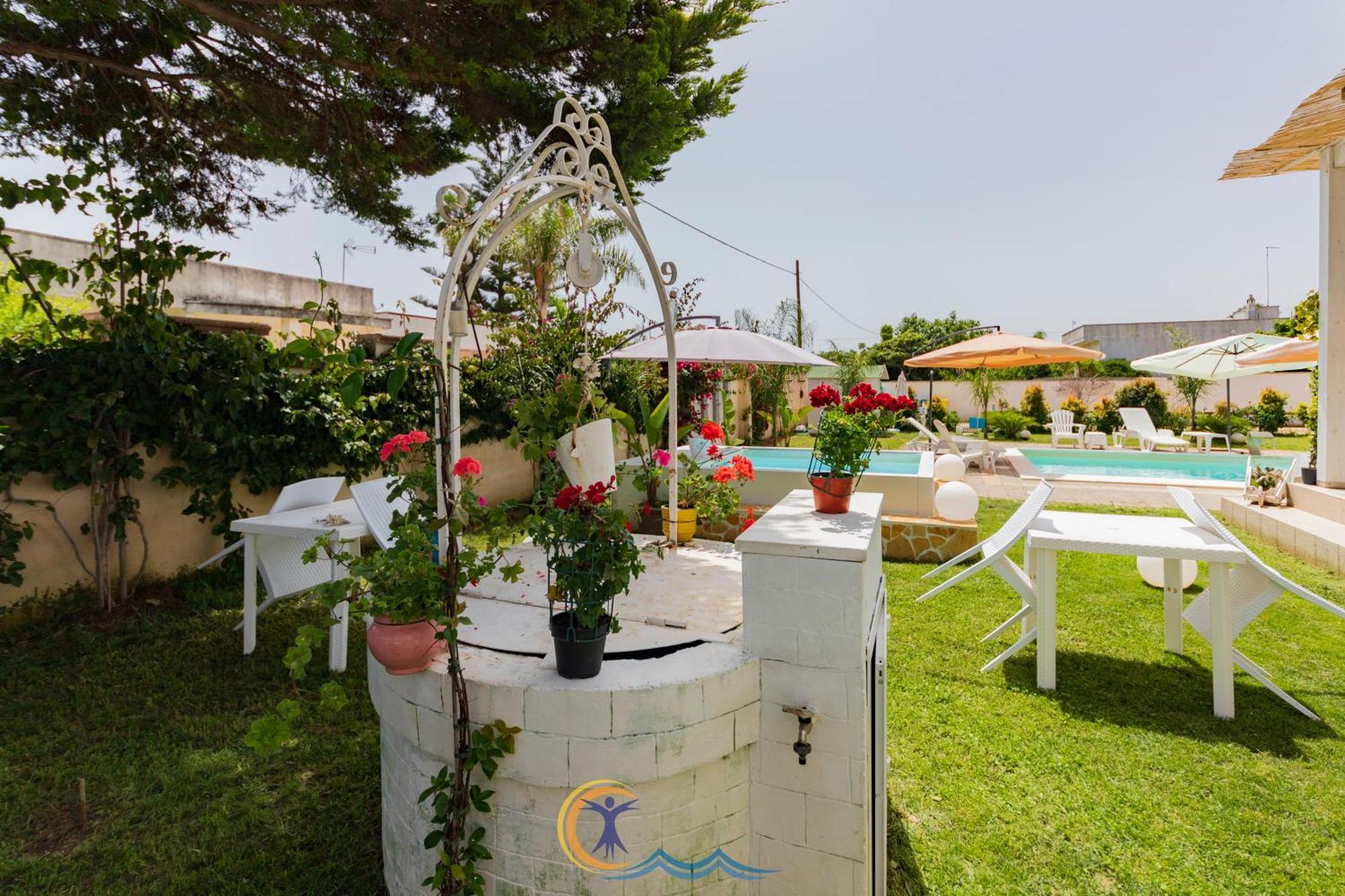 Villa Leonardo San Foca - Room, Pool & Restaurant Dış mekan fotoğraf