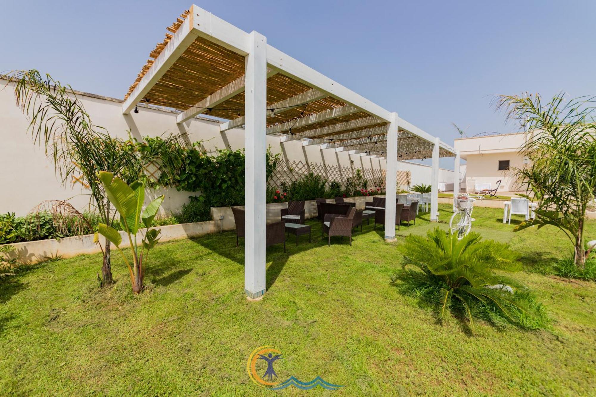 Villa Leonardo San Foca - Room, Pool & Restaurant Dış mekan fotoğraf