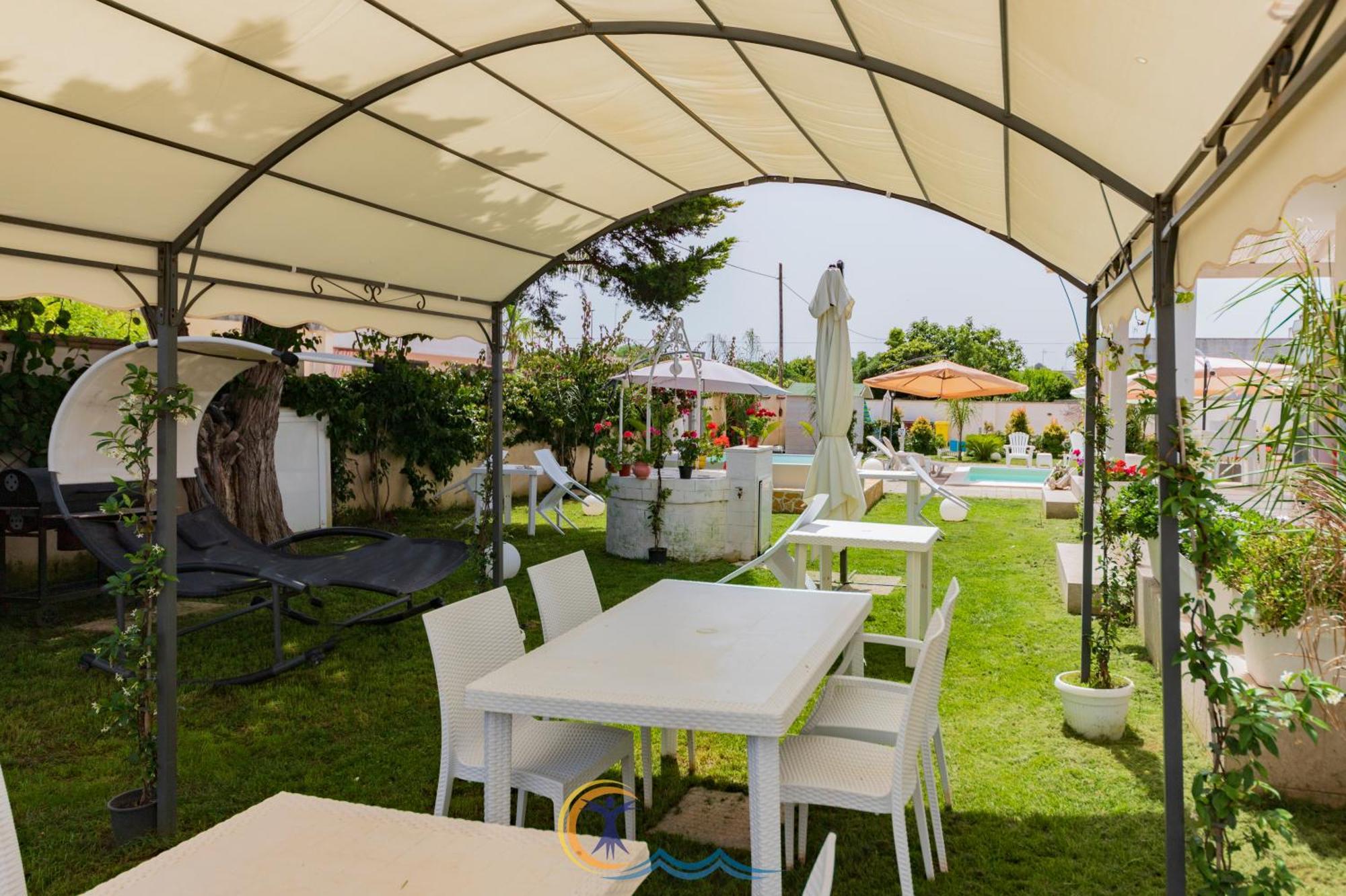 Villa Leonardo San Foca - Room, Pool & Restaurant Dış mekan fotoğraf