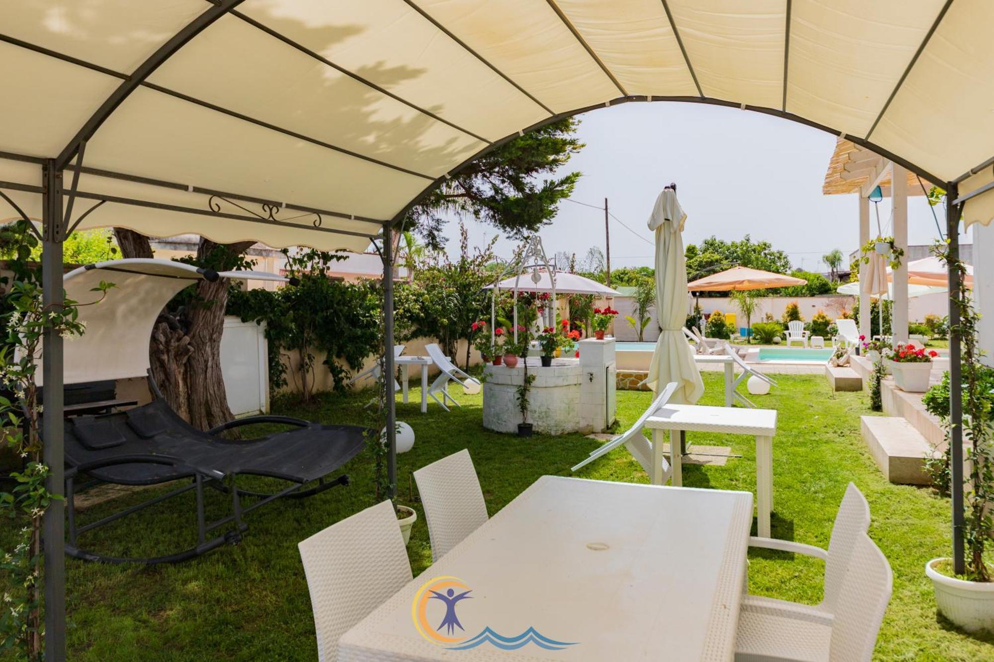 Villa Leonardo San Foca - Room, Pool & Restaurant Dış mekan fotoğraf