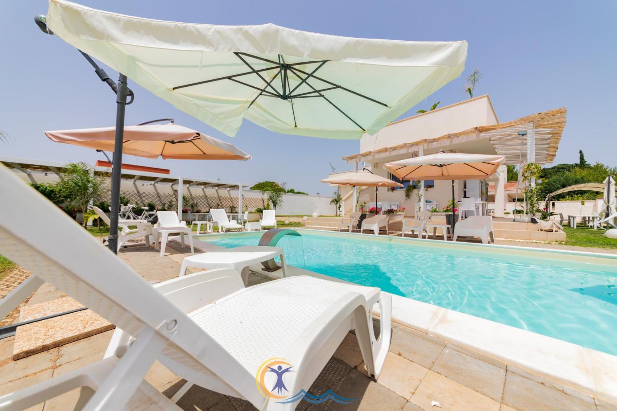 Villa Leonardo San Foca - Room, Pool & Restaurant Dış mekan fotoğraf