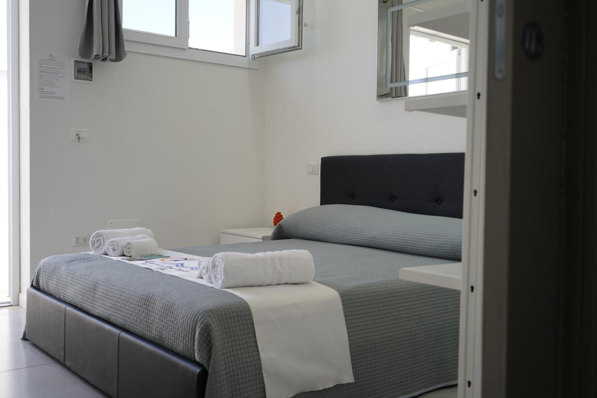 Villa Leonardo San Foca - Room, Pool & Restaurant Dış mekan fotoğraf