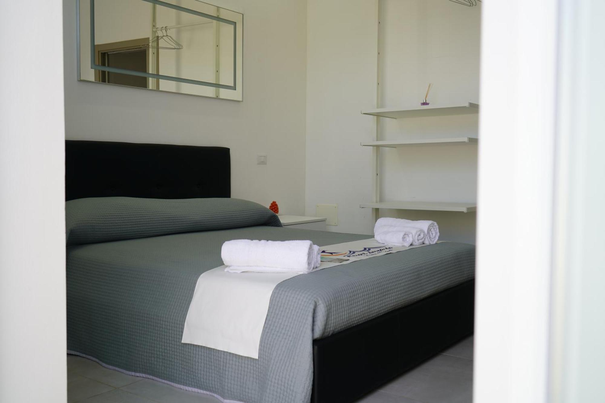 Villa Leonardo San Foca - Room, Pool & Restaurant Dış mekan fotoğraf