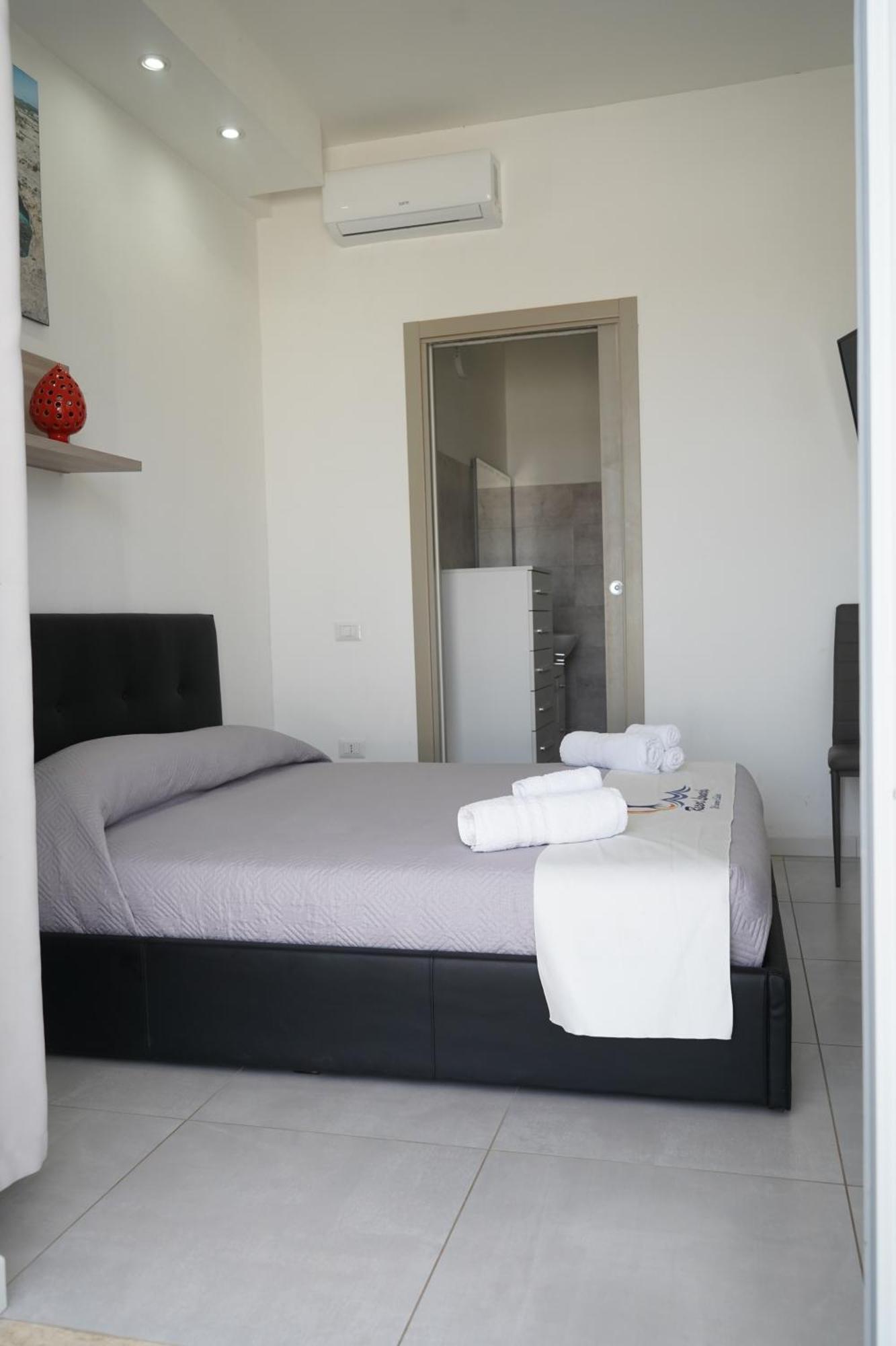 Villa Leonardo San Foca - Room, Pool & Restaurant Dış mekan fotoğraf